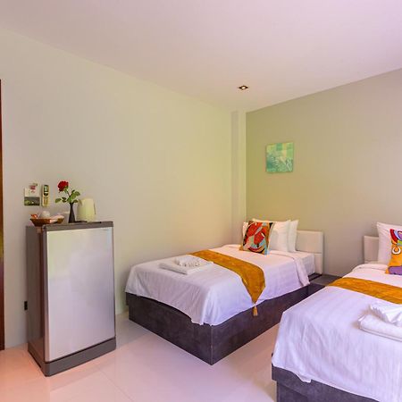 Rossarin Sea View Patong Hotel Exterior photo
