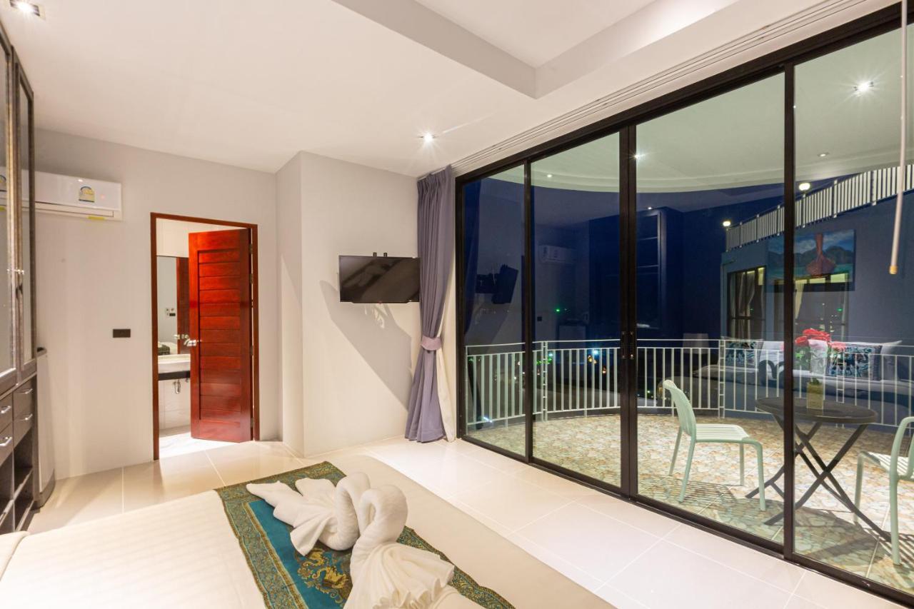 Rossarin Sea View Patong Hotel Exterior photo