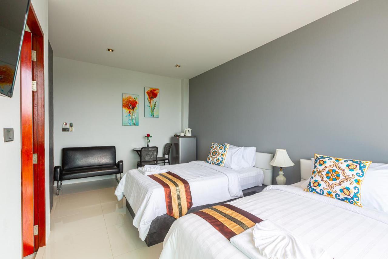Rossarin Sea View Patong Hotel Exterior photo